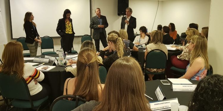 Aprosoja Brasil e produtoras rurais debatem estratégias para fortalecimento do agro