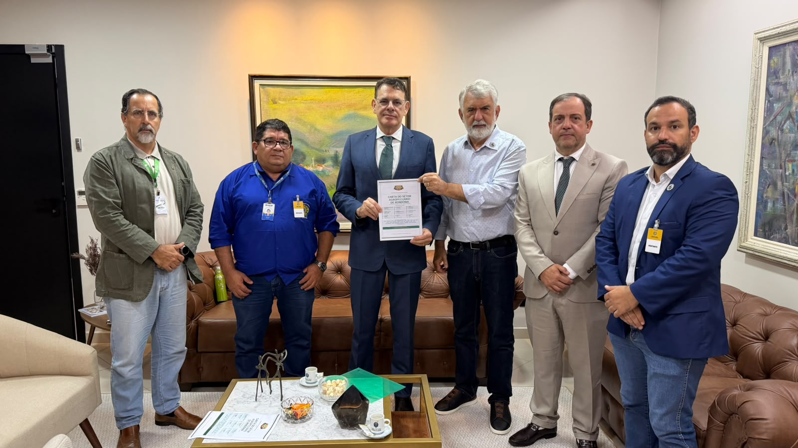 A APROSOJA-RO, juntamente à APRON e ao CREA-RO, realizou uma visita institucional ao Tribunal de Justiça de Rondônia (TJRO), direcionada ao Desembargador Alexandre Miguel.