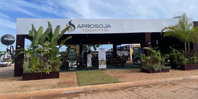 Aprosoja Tocantins conquista 3º lugar no Concurso Estande Sustentável durante a Agrotins 2026