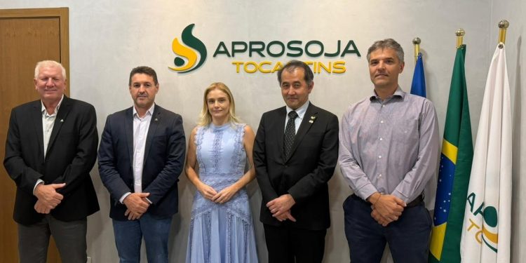 Aprosoja Tocantins apresenta proposta de cooperação ao embaixador do Japão para impulsionar o agro no estado