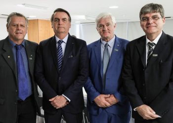 Bolsonaro recebe entidades e políticos para discutir sustentabilidade do Agro